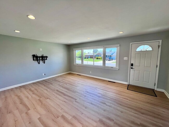 Photo - Stunning Renovated Ranch off Indian River