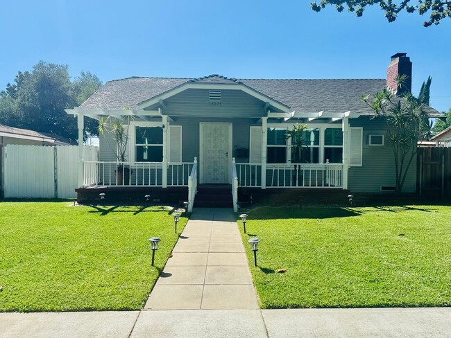 Building Photo - Chino Home for Lease