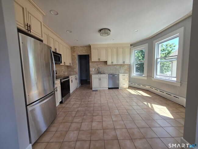 Photo - 70 Westfield Ave