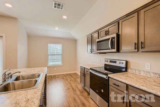 Photo - 3612 Skelton St