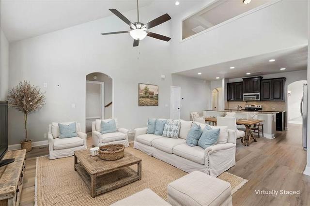 Photo - 4201 Oak Bluff Dr