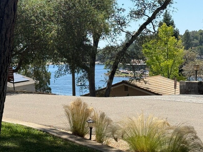 Photo - 23799 Woodhaven Pl