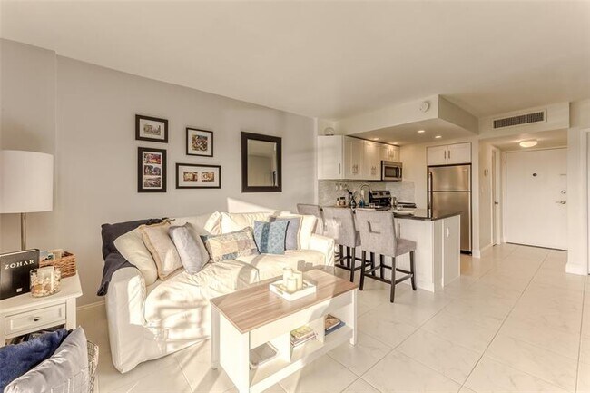 Photo - 2900 NE 30th St Unit 7D