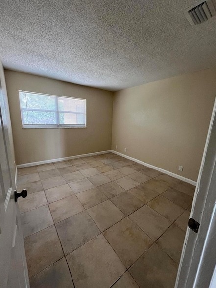 Photo - 1045 Miami Blvd