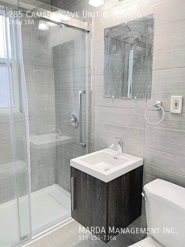 Photo - MODERN 2 BED 1 BATH NEAR UNIVERSITY OF WIN... Unit 6