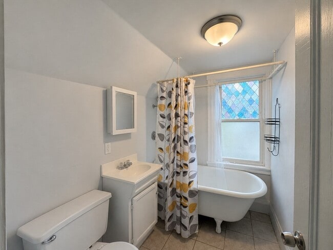 Photo - 40 Seafoam Ave Unit 2