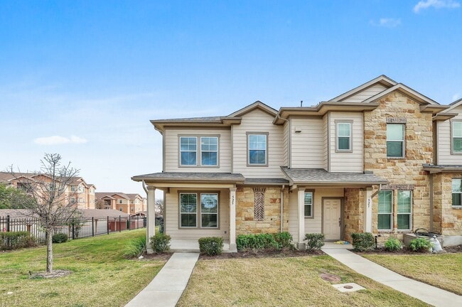 Photo - 525 N Heatherwilde Blvd Townhome