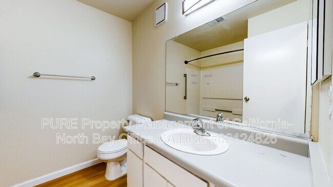 Photo - 1450 E Cotati Ave