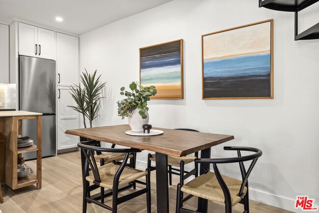 Photo - 1310 N Ave 56