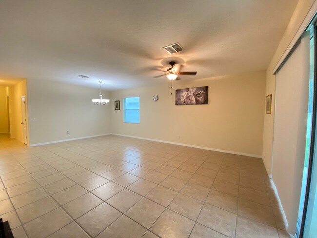 Photo - 2555 Carrickton Cir