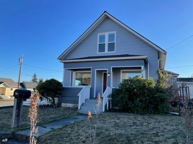 Building Photo - 1401 16th St Rental