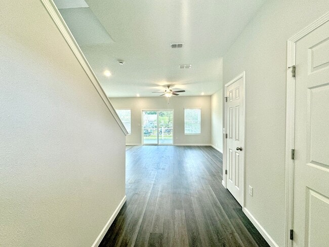 Photo - Brand-New 3-Bedroom Home Near NS Mayport with Modern Comforts and Prime Location!