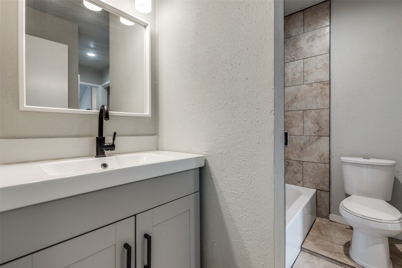 Photo - 8725 Victorian Village Dr Unit True