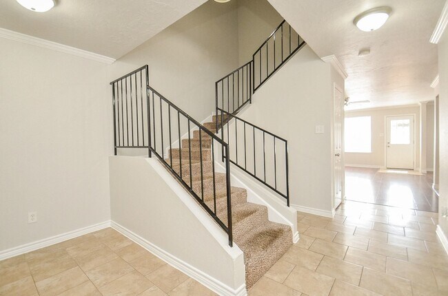 Photo - 15337 Falmouth Ave
