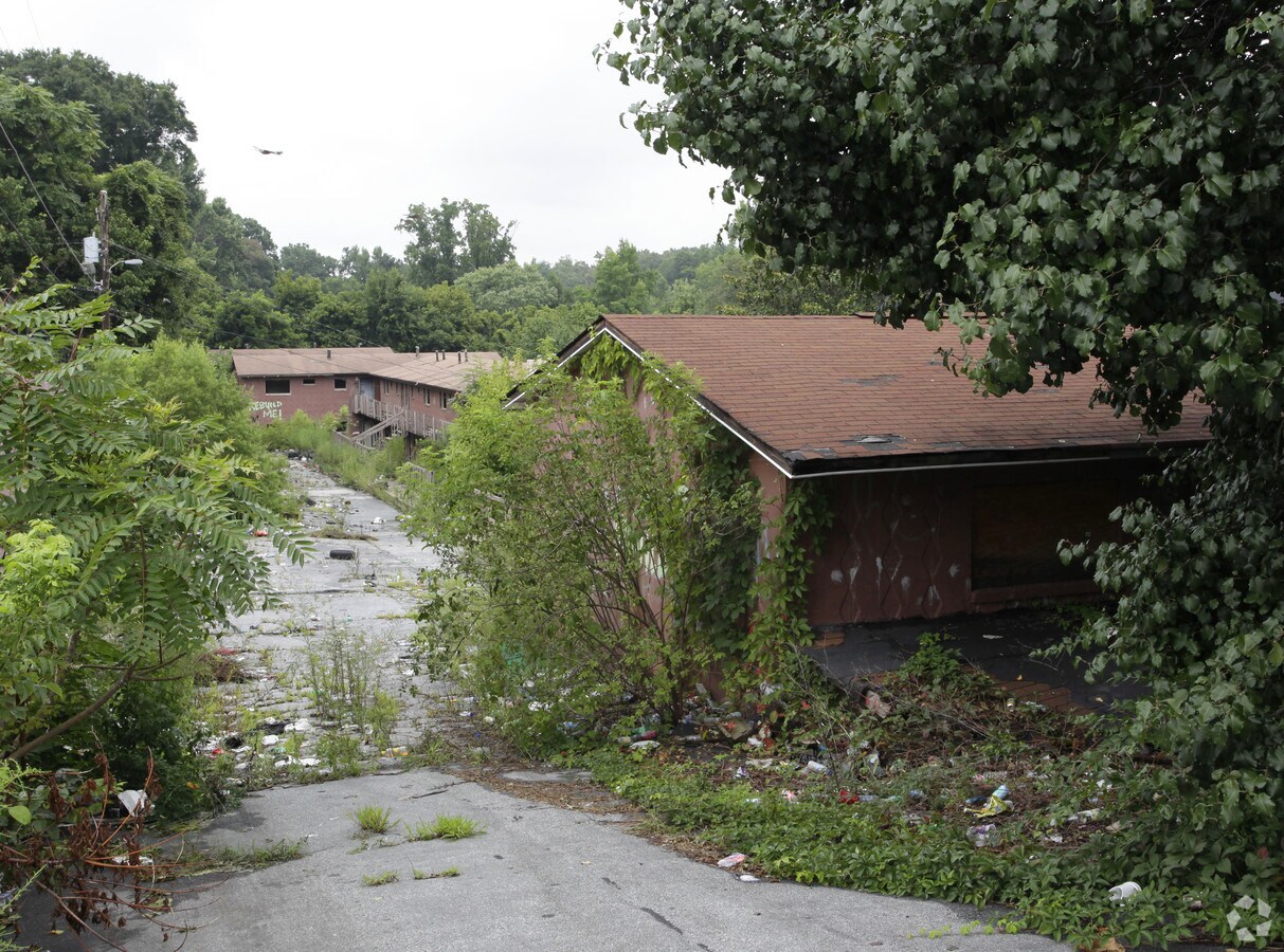 Photo - 1545 Simpson Rd