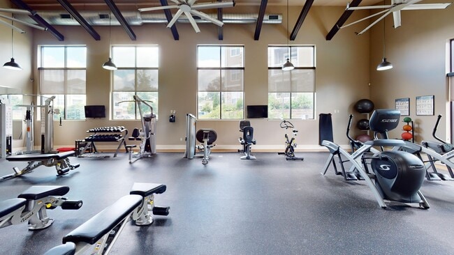 Fitness Center - Ascent 430