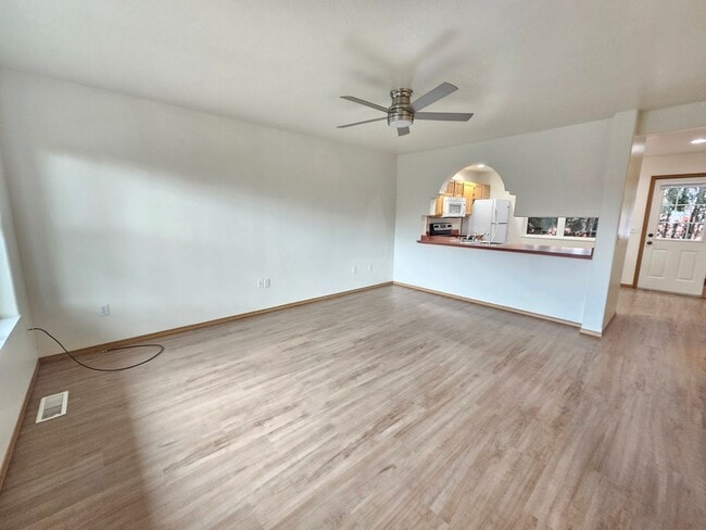 Photo - FOU1242 Unit B