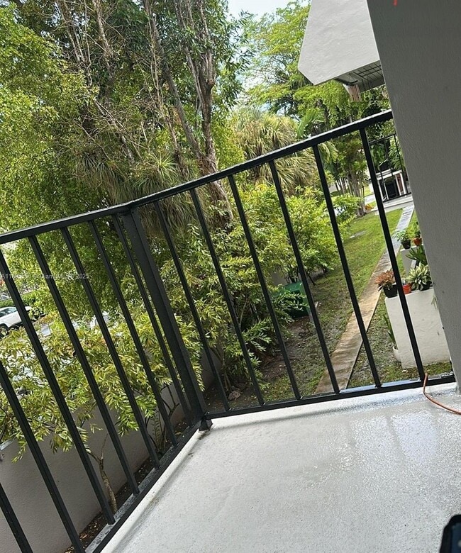 Photo - 10411 N Kendall Dr Unit B204