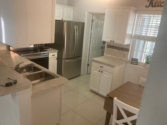 Photo - 1385 NE 32nd St Unit 2N