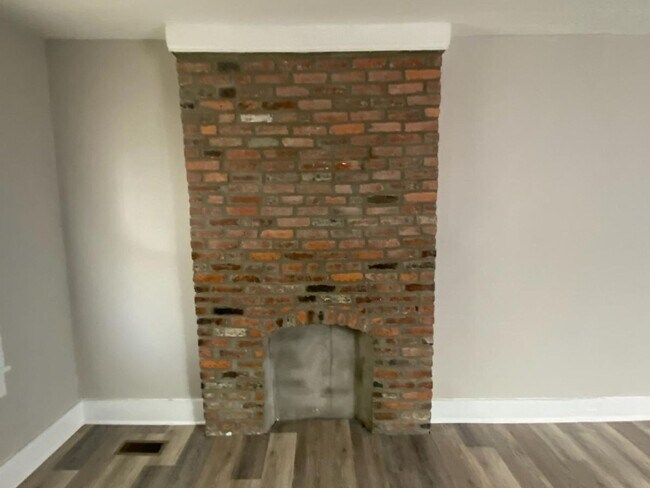 Photo - Large 2 Bedroom Duplex in prime location W... Unit 1469 Grant