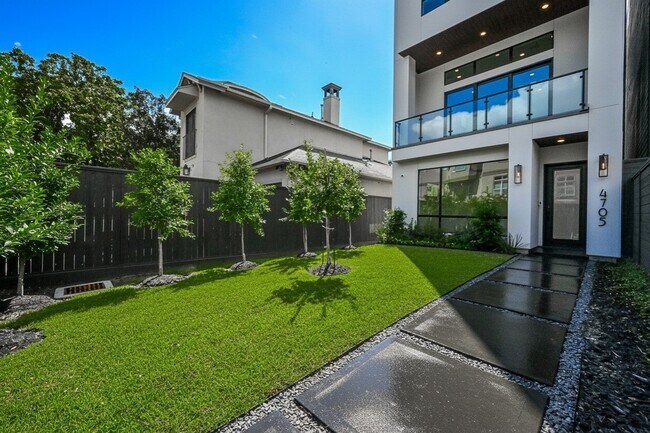 Photo - 4705 Gibson St House