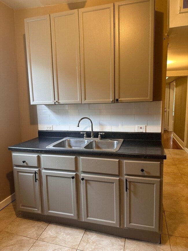 Photo - 5658 S Honore St Unit 1F