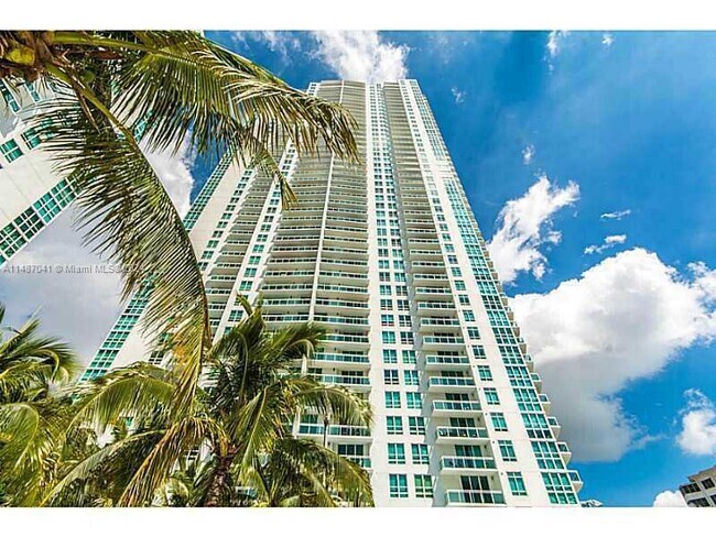 Building Photo - 950 Brickell Bay Dr Rental