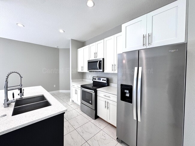 Photo - 1389 Worthington Dr