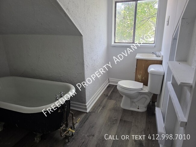726 E 9th Ave Unit 3