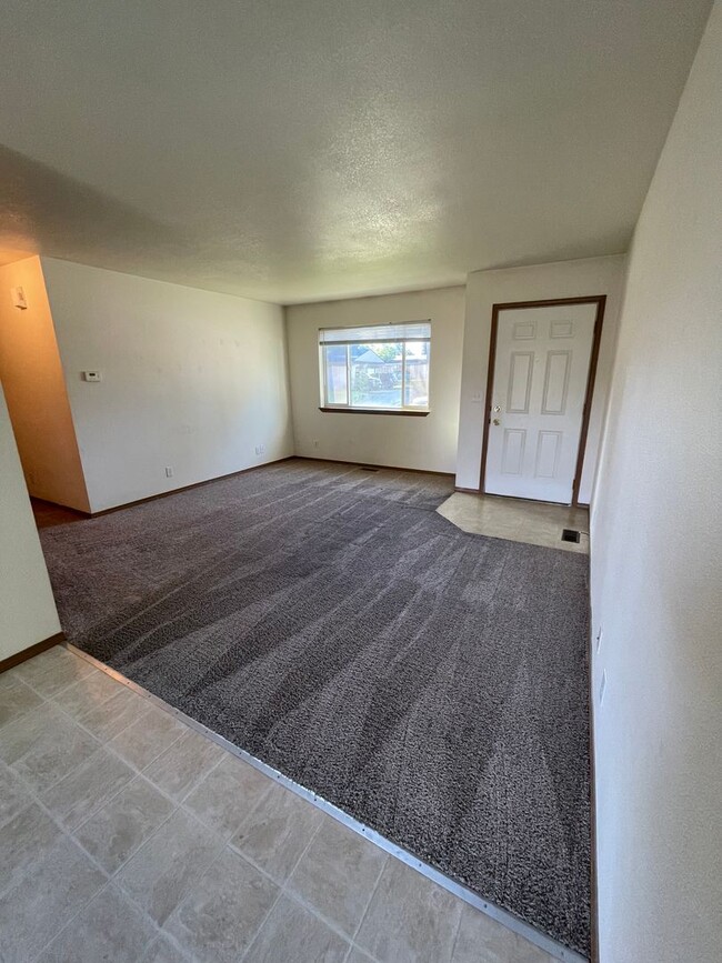 Photo - 3 bed 2 bath rancher with master en-suite & RV parking