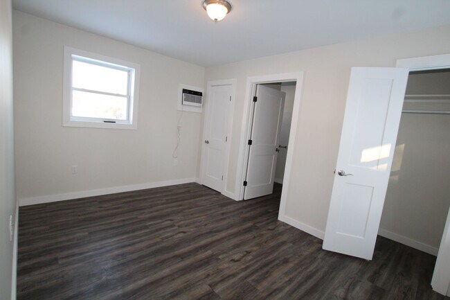 Photo - Beautifully remodeled and completed 1 bedr... Unit 14311 Rt. 9W -  12