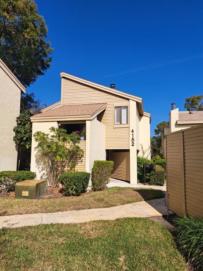 Building Photo - 2 bed / 2 bath condo - ask about move in discount