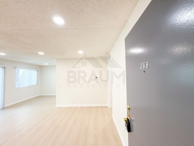 11007 HARTSOOK ST.