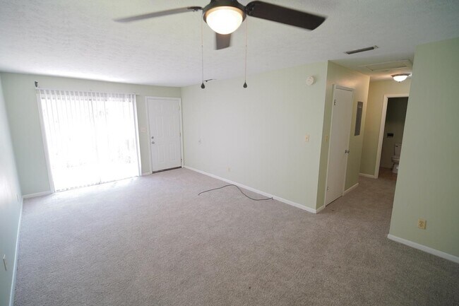 Photo - 2304 Hartsfield Ct Unit B