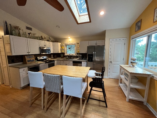 377 Sir Chandler Dr