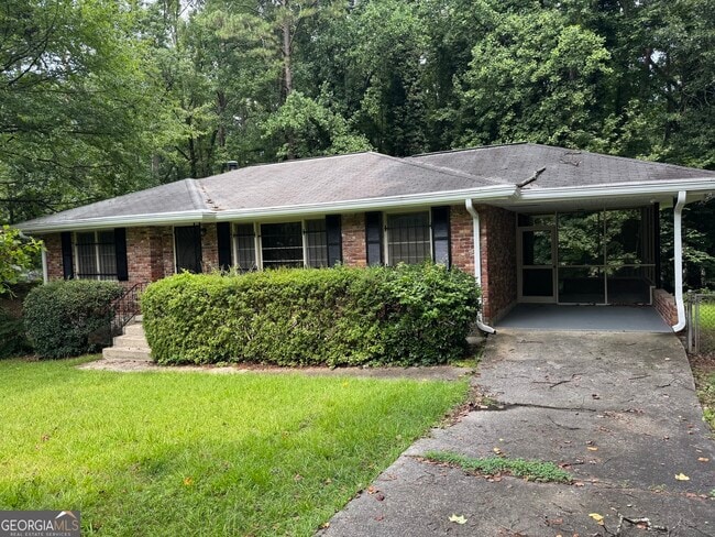 Photo - 2164 Pemberton Rd SW