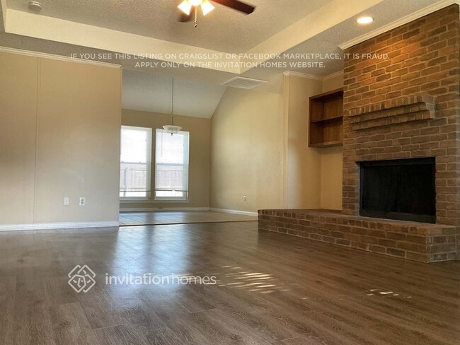 Photo - 525 E Jay Ct