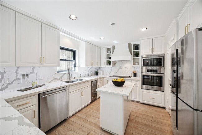 Photo - 2422 Nantucket Dr Unit C