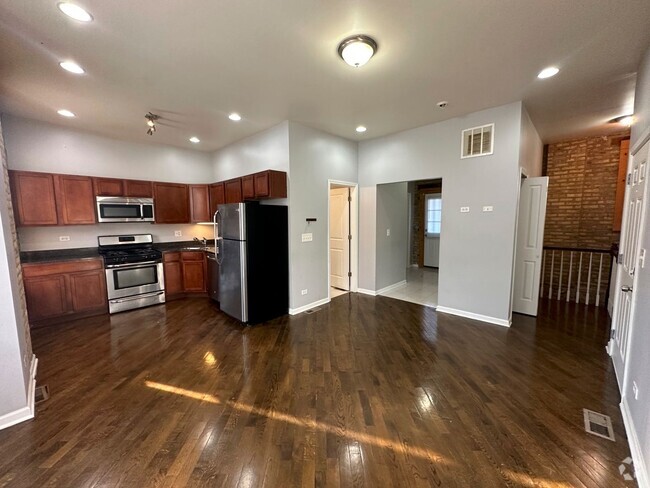 Building Photo - 2748 W Le Moyne St Unit 3E Rental