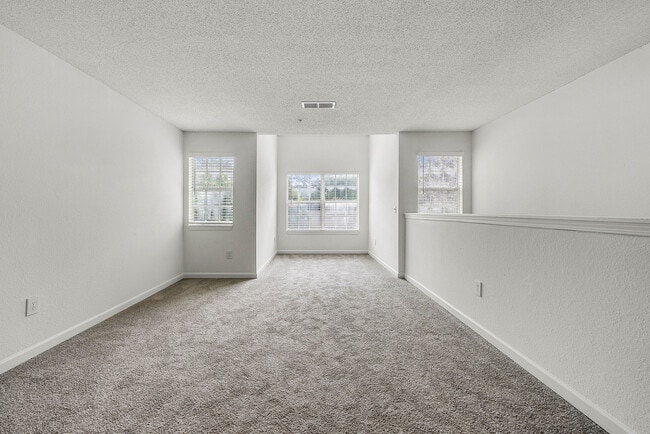 Photo - Eastlake Gardens