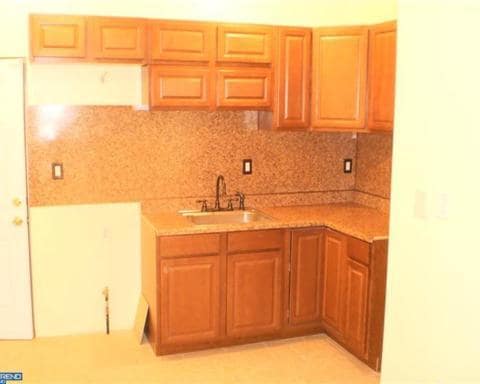 Photo - 5427 Spruce St