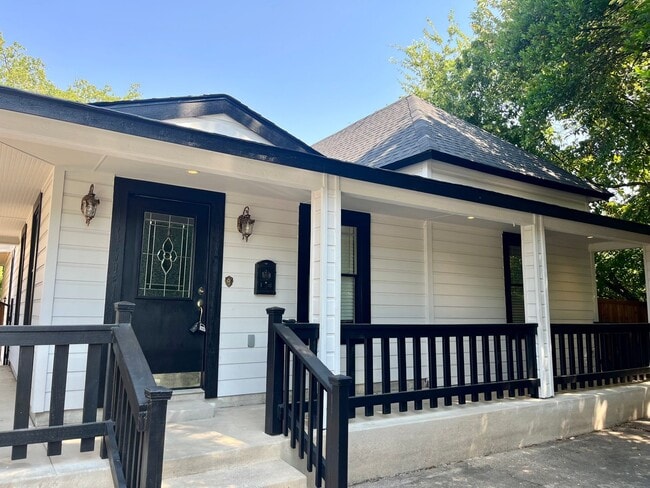 Photo - 2100 Harrison Ave