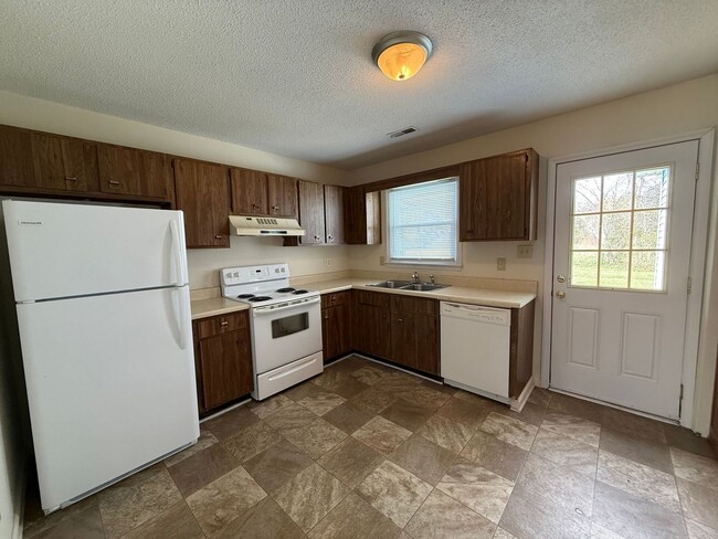 Photo - Nice 2 bedroom, 1 bath duplex