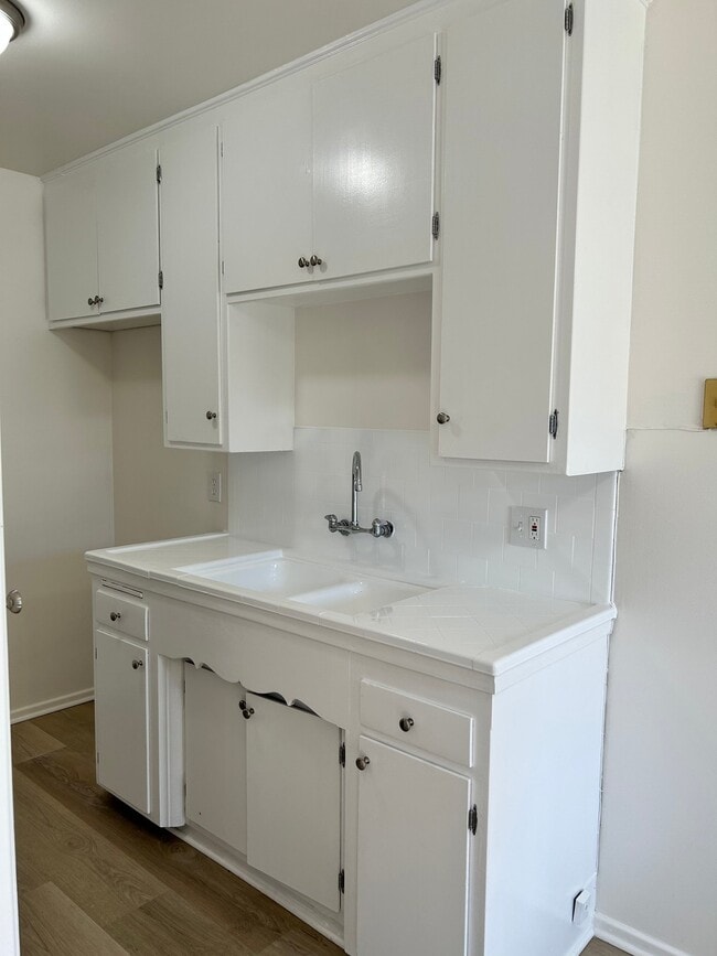 516 Mar Vista Ave Unit 5