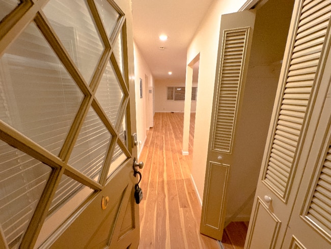 Photo - 552 Everett Ave Unidad Apt 6