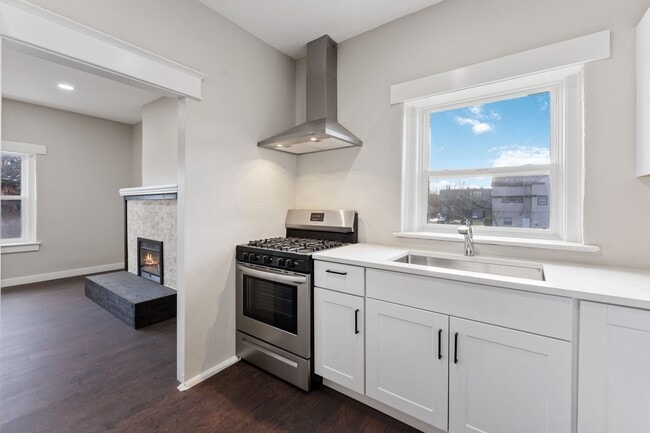 104 N Killingsworth St Unit 104 N. Killingsworth St. #3
