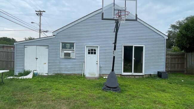 Photo - 558 Cincinnati Ave