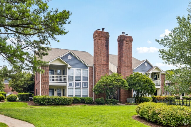Building Photo - Wyndham at Hampton Apartments