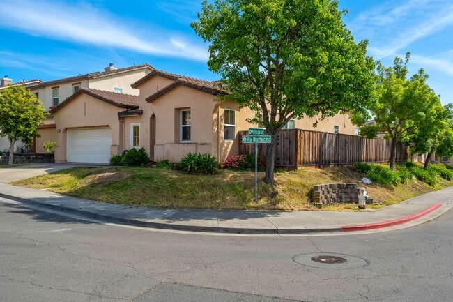 Spacious 3-Bed, 2-Bath Single Level Home - Spacious 3-Bed, 2-Bath Single Level Home