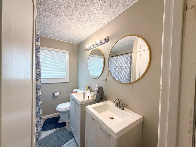 Photo - 2710 32nd St